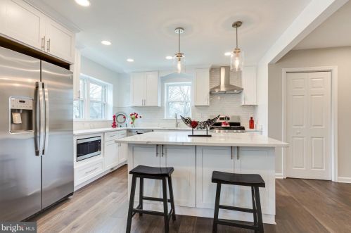 114 Williamsburg Dr, Silver Spring MD 20901-2728 exterior