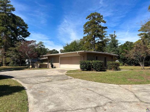 109 Deerwood Cir, Warner Robins, GA 31088-4328