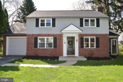 48 Hess Blvd, Lancaster, PA 17601-4044