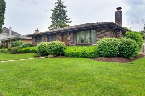 203 Mill Rd, Wood Dale, IL 60191-1735