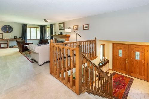 8731 Highwood Way, Saint Paul MN  55124-9455 exterior