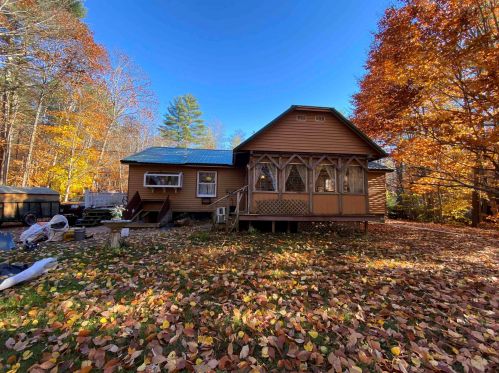 125 Thomas Dr, Wakefield, NH 03872-3640