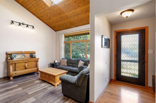 381 118th Ave, Minneapolis MN  55448-2493 exterior