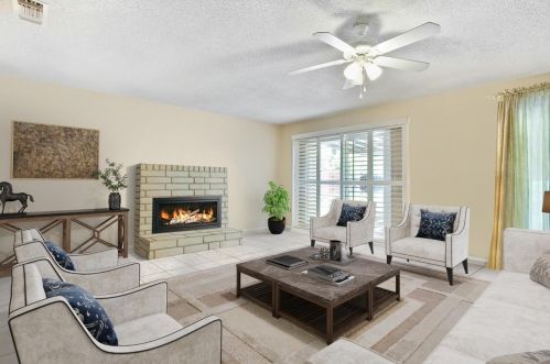 2905 Crowell Rd, Turlock, CA 95382-0727