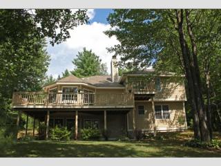 12 Holly Ridge Ln, Albany, NH 03818-7117