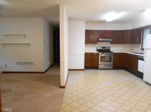 185 Old Mill Way, Conyers GA  30094-3151 exterior