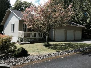 99 Sunset Pl, Longview, WA 98632-5352