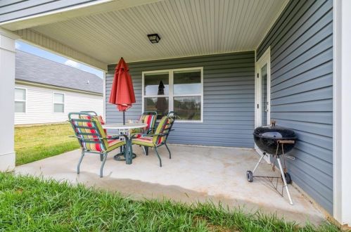 80 Crest View Dr, Carnesville GA  30521-3265 exterior