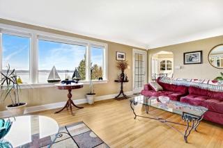 6615 Arthur St, Tacoma, WA 98422-1040