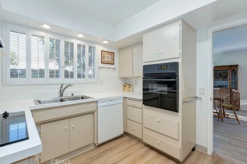7 Butler St, Irvine CA  92612-2724 exterior
