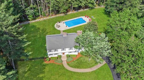69 Hannah Dr, Hollis, NH 03049-6103