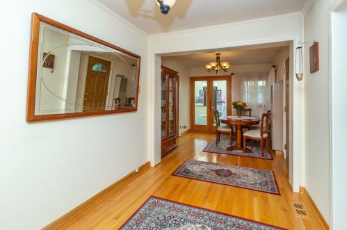 7908 Nora Ave, Niles IL  60714-3216 exterior