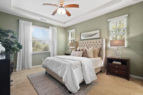 57 Kempton, Irvine CA  92620-2139 exterior