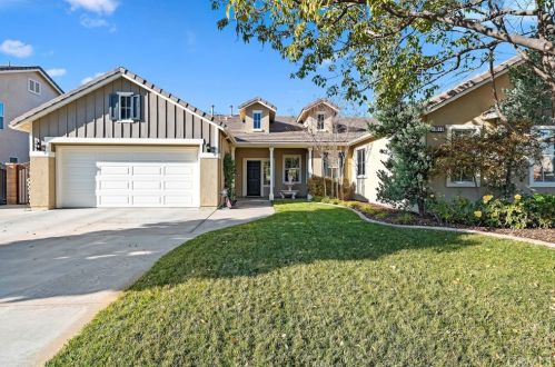 17617 Cedarwood Dr, Riverside CA  92503-7038 exterior