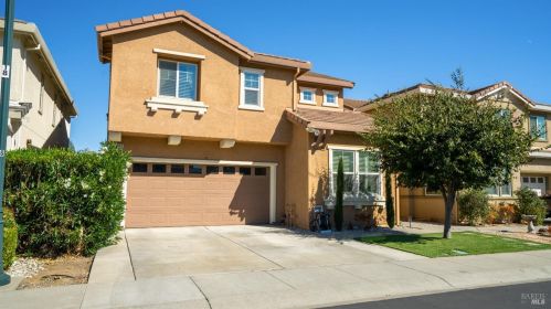 5283 Gramercy Cir, Fairfield CA  94533-6680 exterior