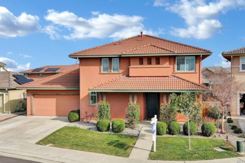 2048 Hamstead Ct, Vacaville, CA 95687-7790