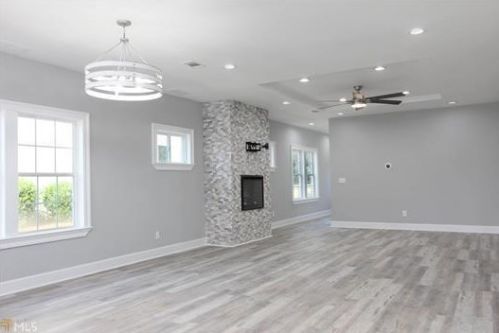 137 Wexford Ct, Stockbridge GA  30281-6306 exterior