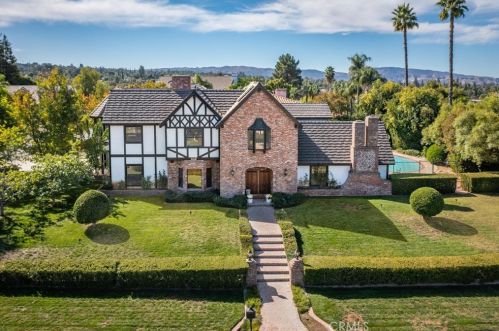 1514 Crestview Rd, Redlands, CA 92374-6377
