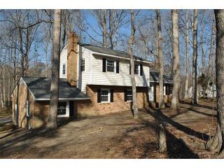 9640 Old Chestnut Dr, Midlothian, VA 23112-1329