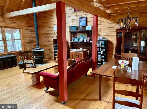 777 Evergreen Farms Dr, Wardensville WV 26851-8539 exterior