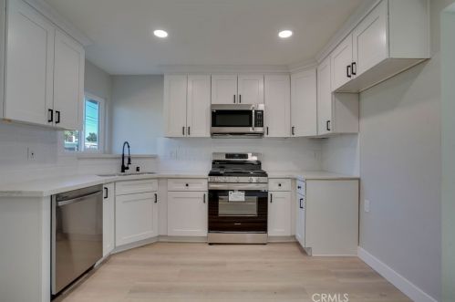 8815 Brunswick Ave, Riverside CA  92503-2754 exterior