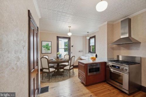 17 Madison St, Princeton NJ  08542-6916 exterior