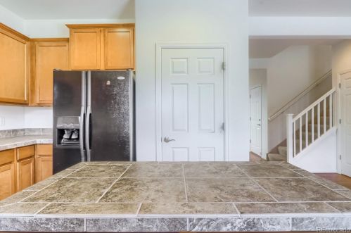 25028 Canal Pl, Aurora CO 80018-1627 exterior