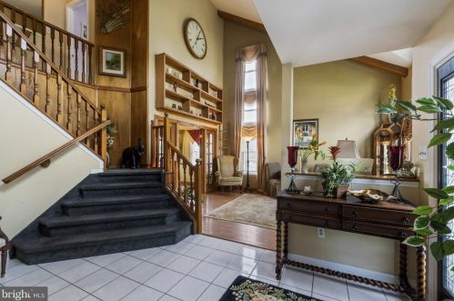 1424 Swan Ln, Harrison Township, NJ 08062-3244