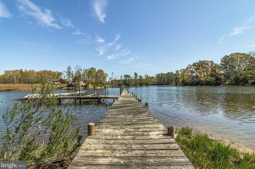 767 Aaron Dr, Lottsburg, VA 22511