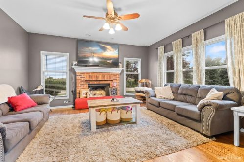 518 Sawgrass Ln, Pingree Grove IL  60140-9676 exterior
