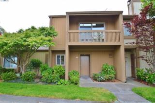3222 Fir Ave, Alameda, CA 94502-6946