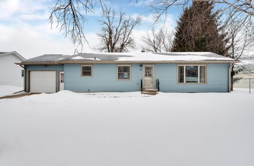 815 Chandler St, Arlington, MN 55307-9555