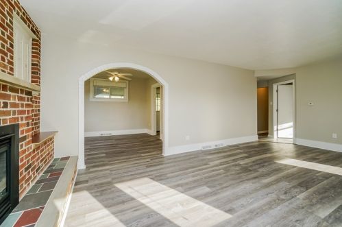 743 Wolf Ave, Rochester PA  15074-1140 exterior