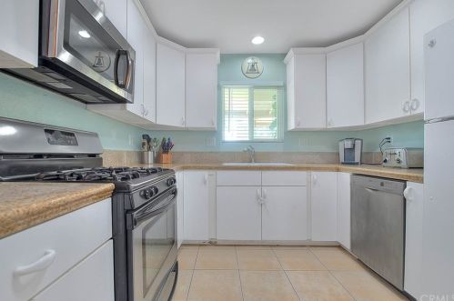 4046 Columbia Ave, Riverside CA  92501-1526 exterior