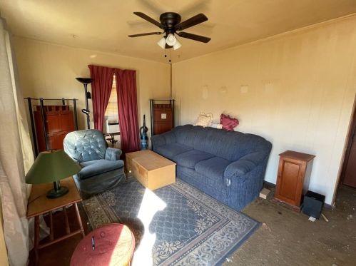 125 Collins Ct, Fort Worth, TX 76131-1104