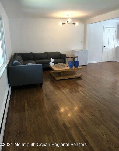 518 Beechwood Ave, Red Bank, NJ 07711