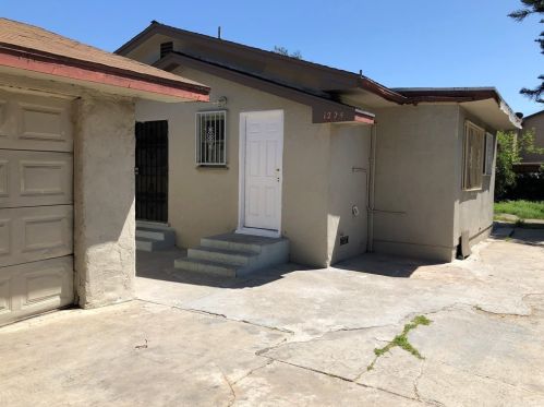 1224 Cubbon St, Santa Ana, CA 92703-4924