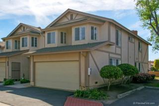 2805 Unicornio St, Carlsbad, CA 92009-4420