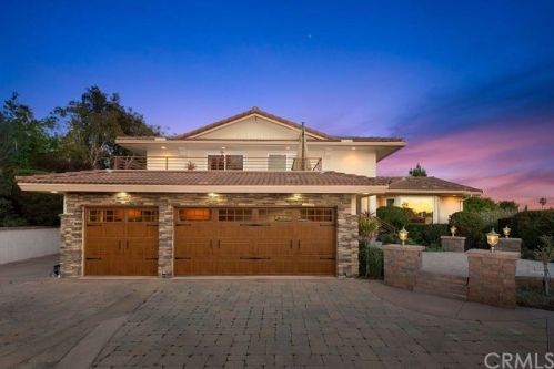 1828 Bailey Dr, Oceanside, CA 92054-6126