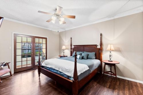 206 Deep Dl Ln, Conroe TX  77304-7208 exterior