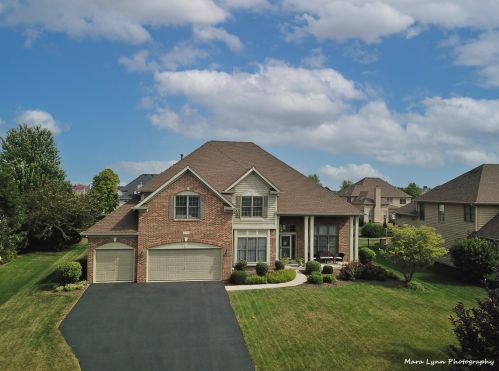 519 Prairie Ridge Ln, North Aurora, IL 60542-1295