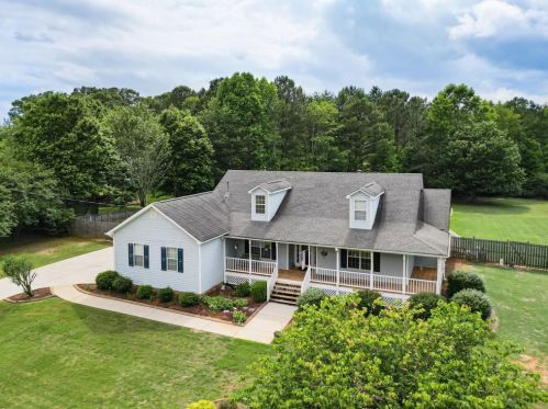 137 Gardners Grove Dr, Mcdonough, GA 30252-7664