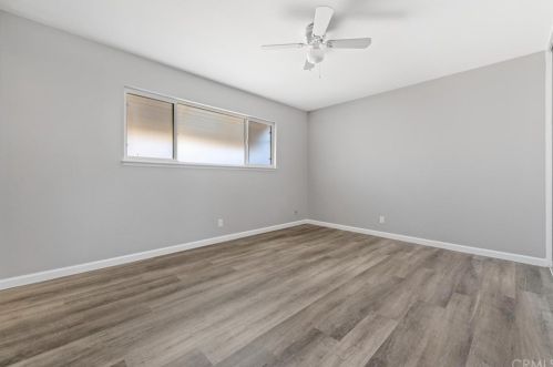 45216 Lorimer Ave, Lancaster CA 93534-1318 exterior