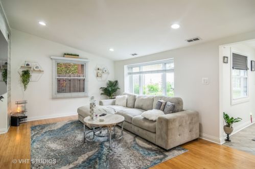 808 Mckinley Ave, Arlington Hts, IL 60005-2822