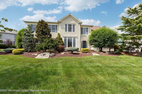 9 Crape Myrtle Dr, Holmdel Village, NJ 07733-1530