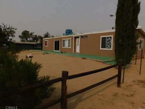 26220 Yosemite St, Mojave, CA 93501-7606