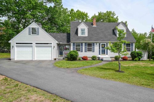 90 Leigh Ct, Laconia, NH 03246-2371