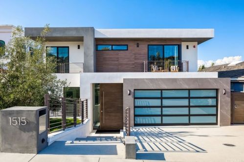1515 Gates Ave, Manhattan Beach, CA 90266-7026