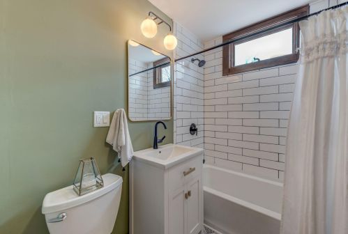 1207 Charlton St, Saint Paul MN  55118-2922 exterior