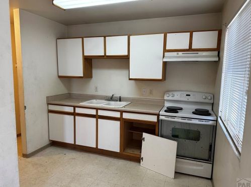 2817 Winnipeg St, Pueblo, CO 81004-4239